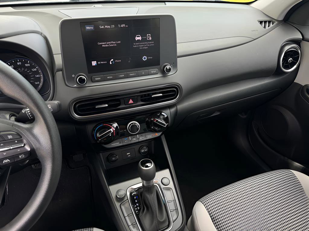 Used 2023 Hyundai Kona SE AWD/4WD image 27