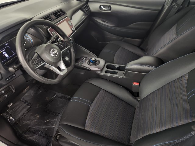 Used 2025 Nissan Leaf S FWD image 12