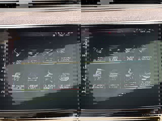 Used 2024 Audi Q8 e-tron Premium Plus image 14