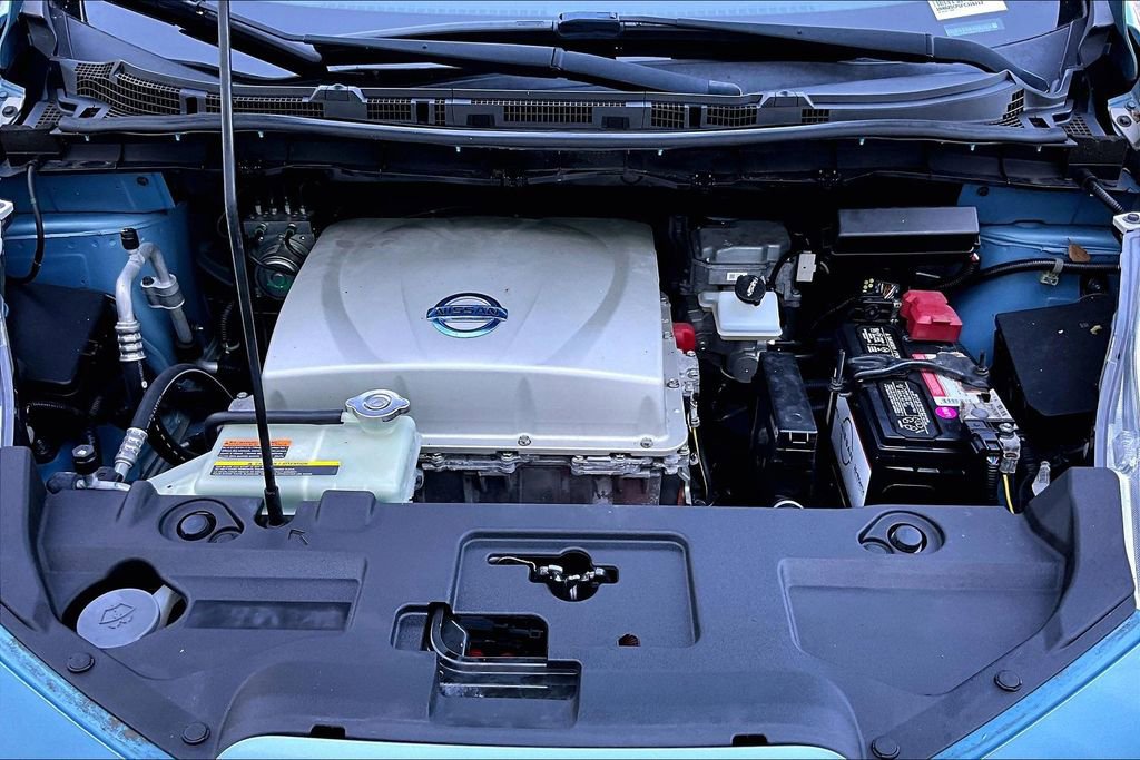 Used 2015 Nissan Leaf S w/ Charge Package FWD image 30