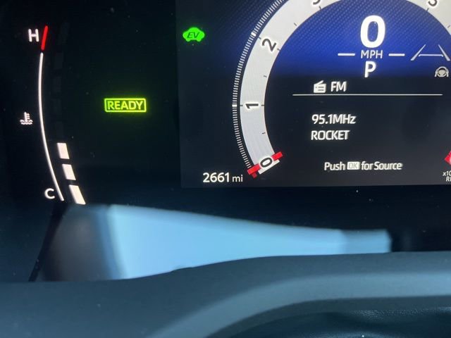 Used 2026 Toyota Camry SE image 10