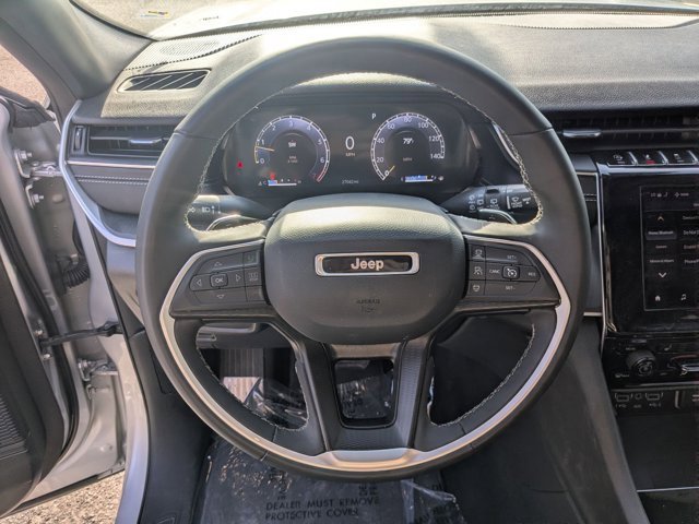 Used 2024 Jeep Grand Cherokee L Laredo image 13