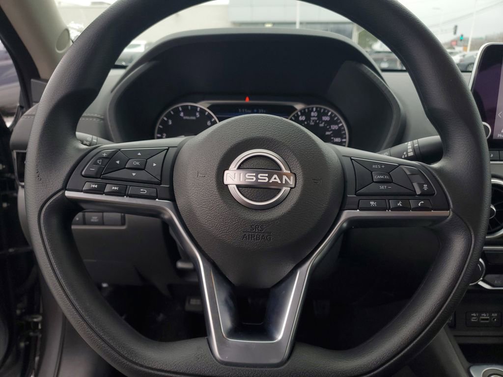 Used 2025 Nissan Sentra SV image 18