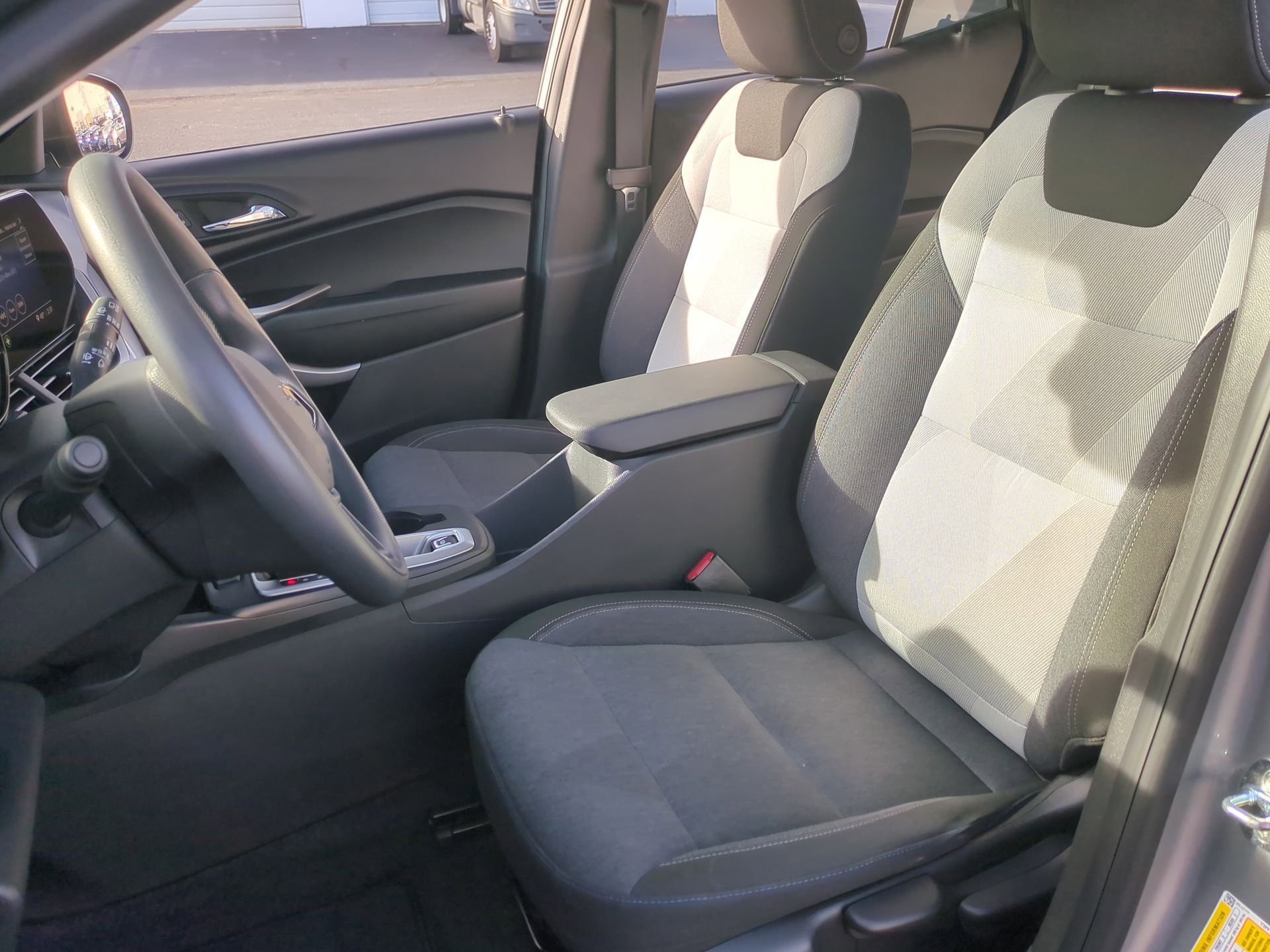 Certified 2024 Chevrolet Trax LS w/ Driver Confidence Package image 18