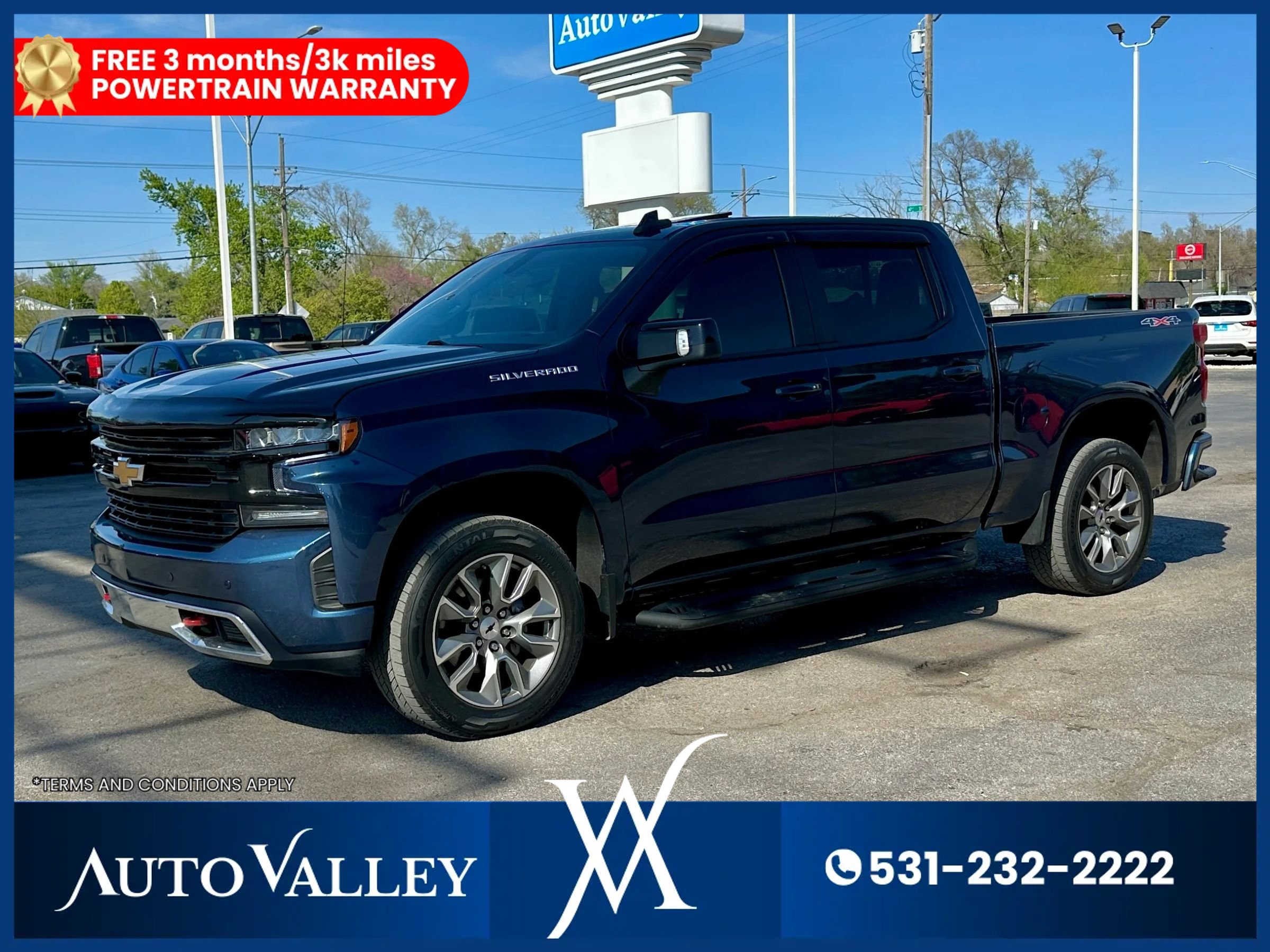 Used 2021 Chevrolet Silverado 1500 RST w/ Convenience Package II AWD/4WD image 3