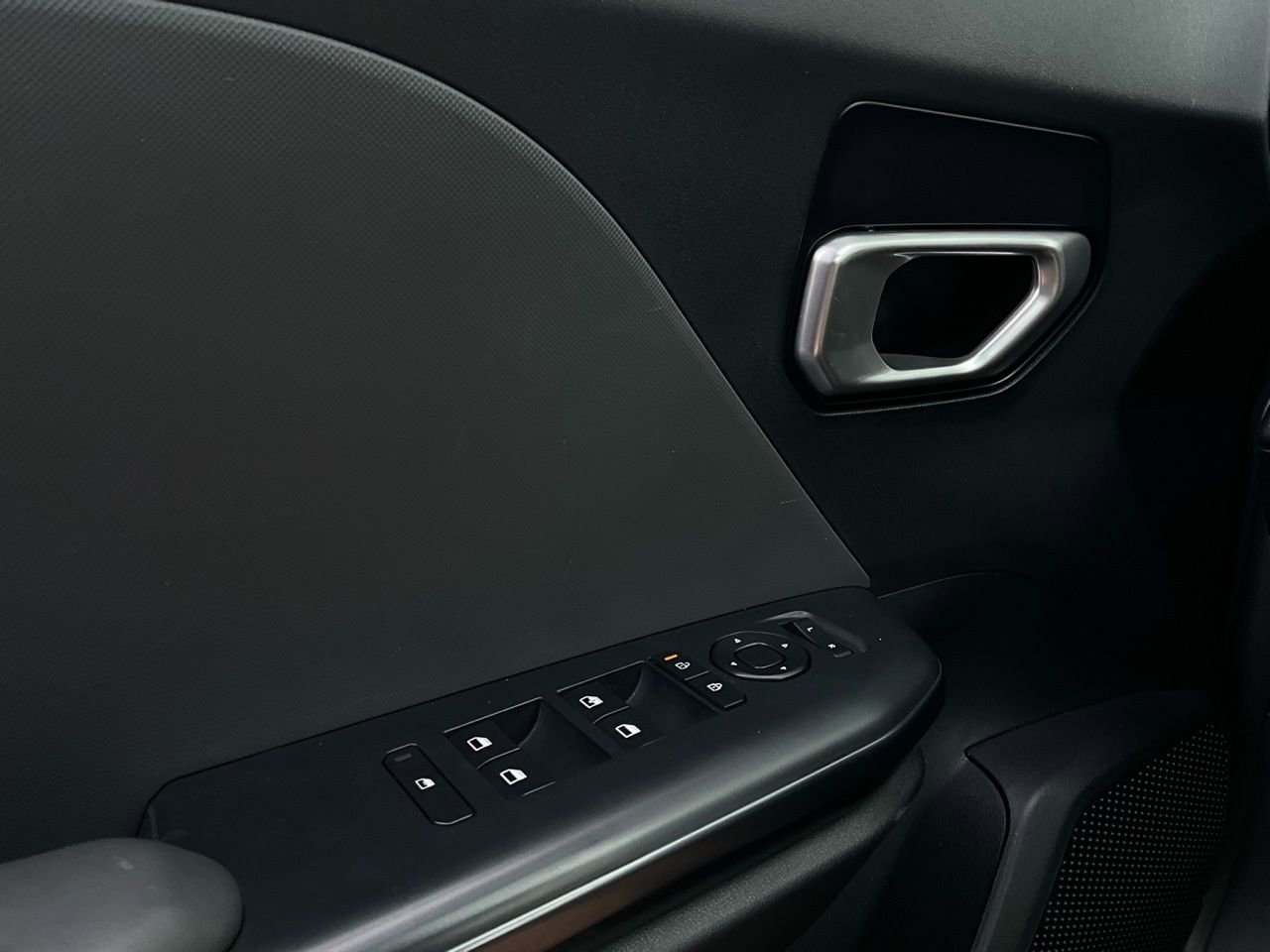 Used 2025 Kia K4 LXS image 20