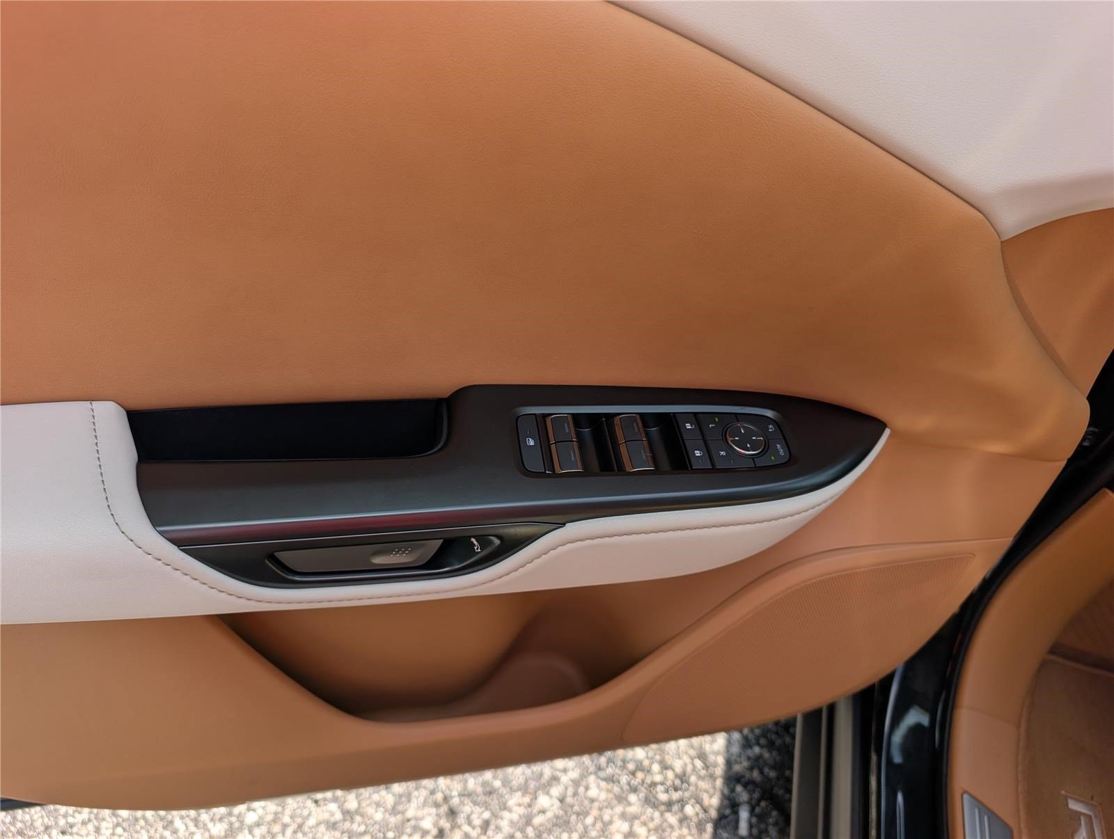 New 2026 Lexus RZ 450e AWD image 15