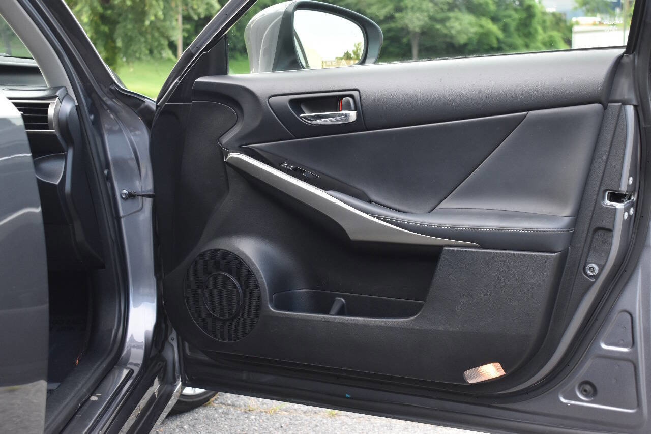 Used 2014 Lexus IS 250 AWD image 9