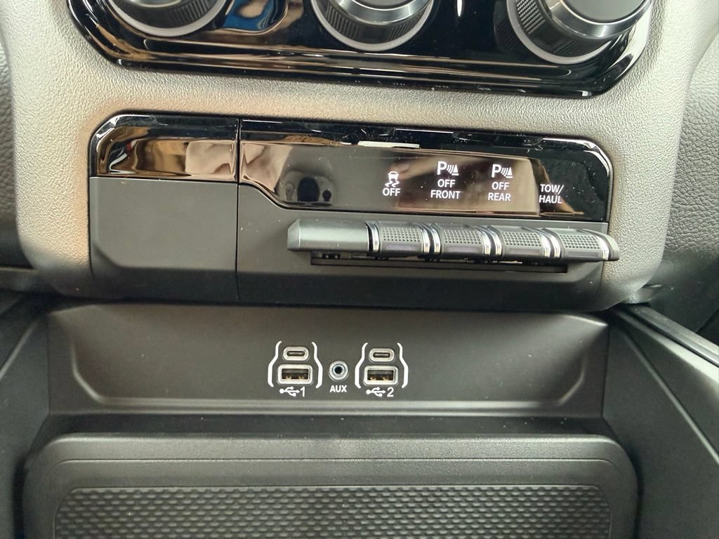 New 2026 RAM 1500 Big Horn AWD/4WD image 44