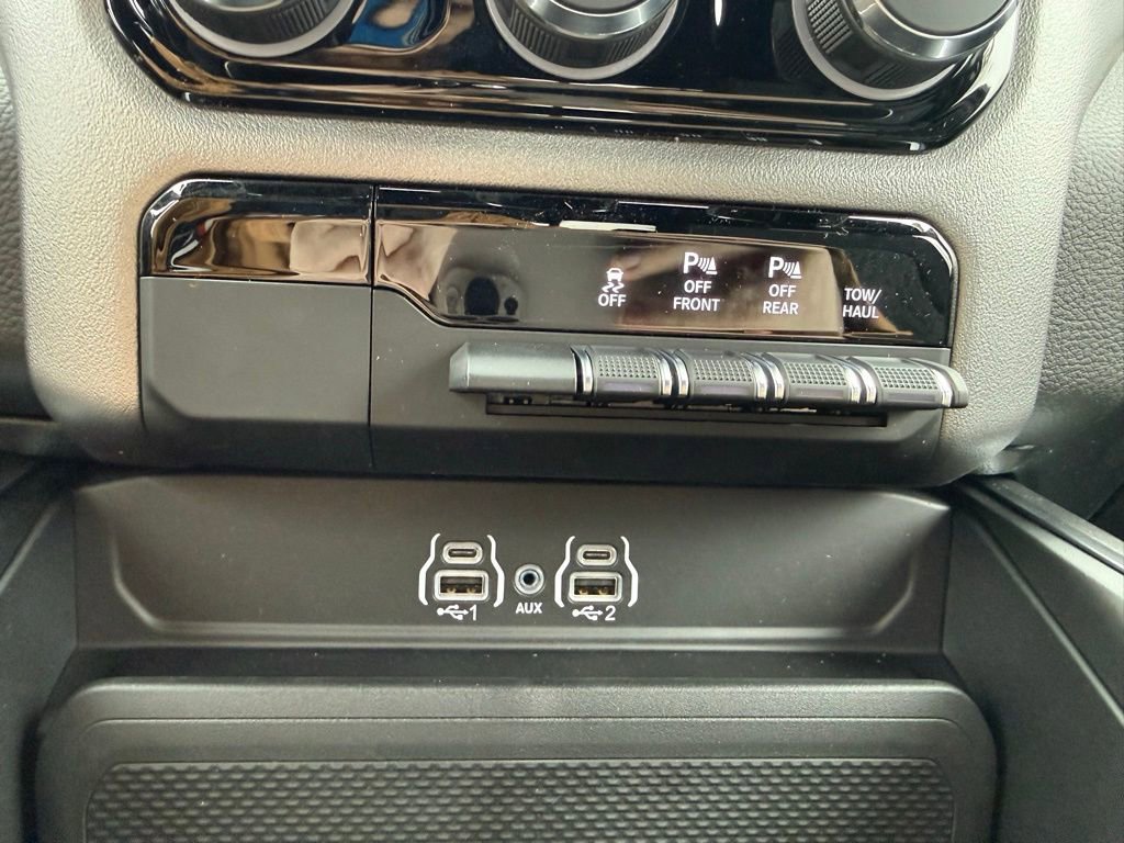 New 2026 RAM 1500 Big Horn AWD/4WD image 44