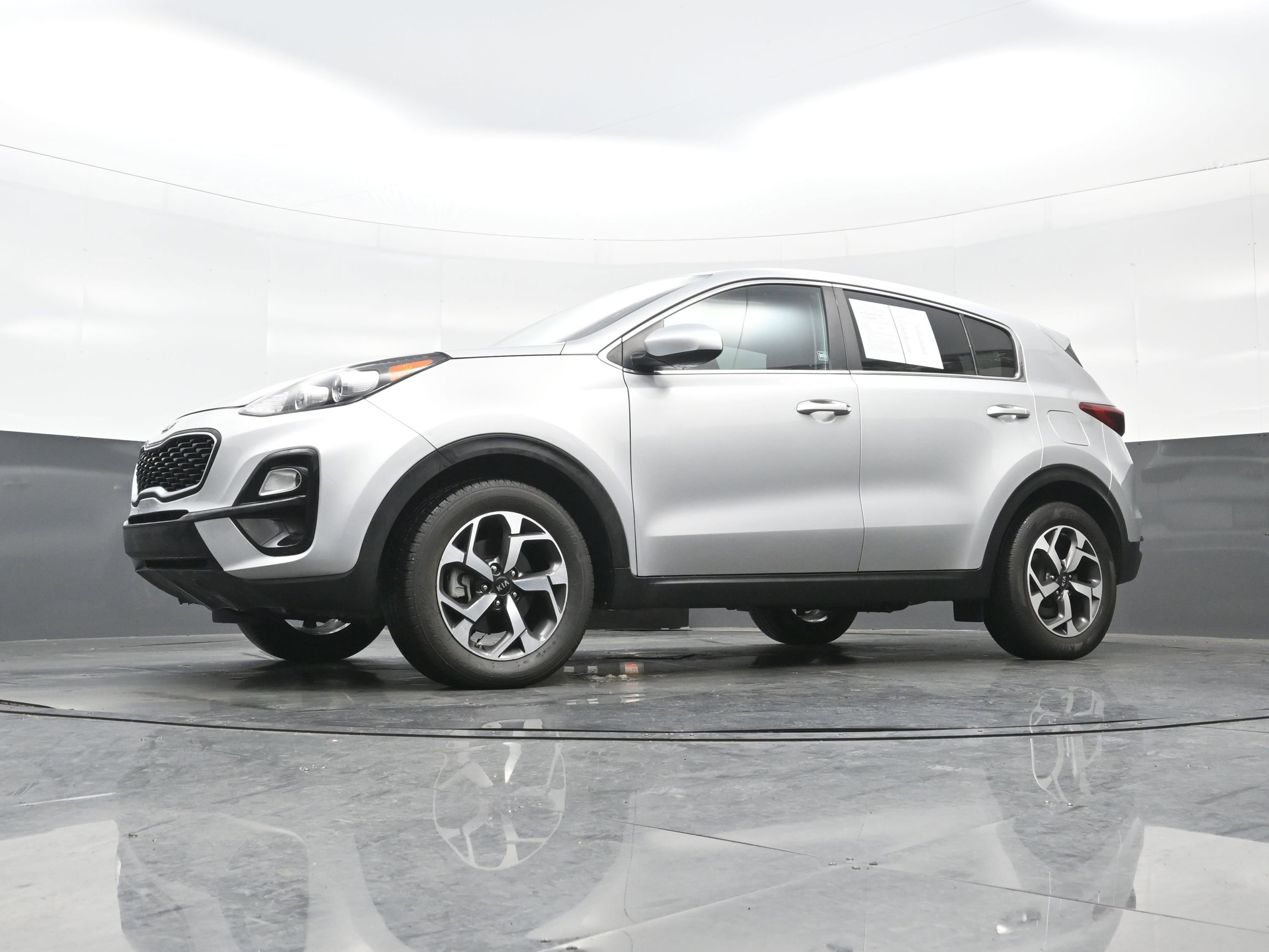 Used 2022 Kia Sportage LX image 37