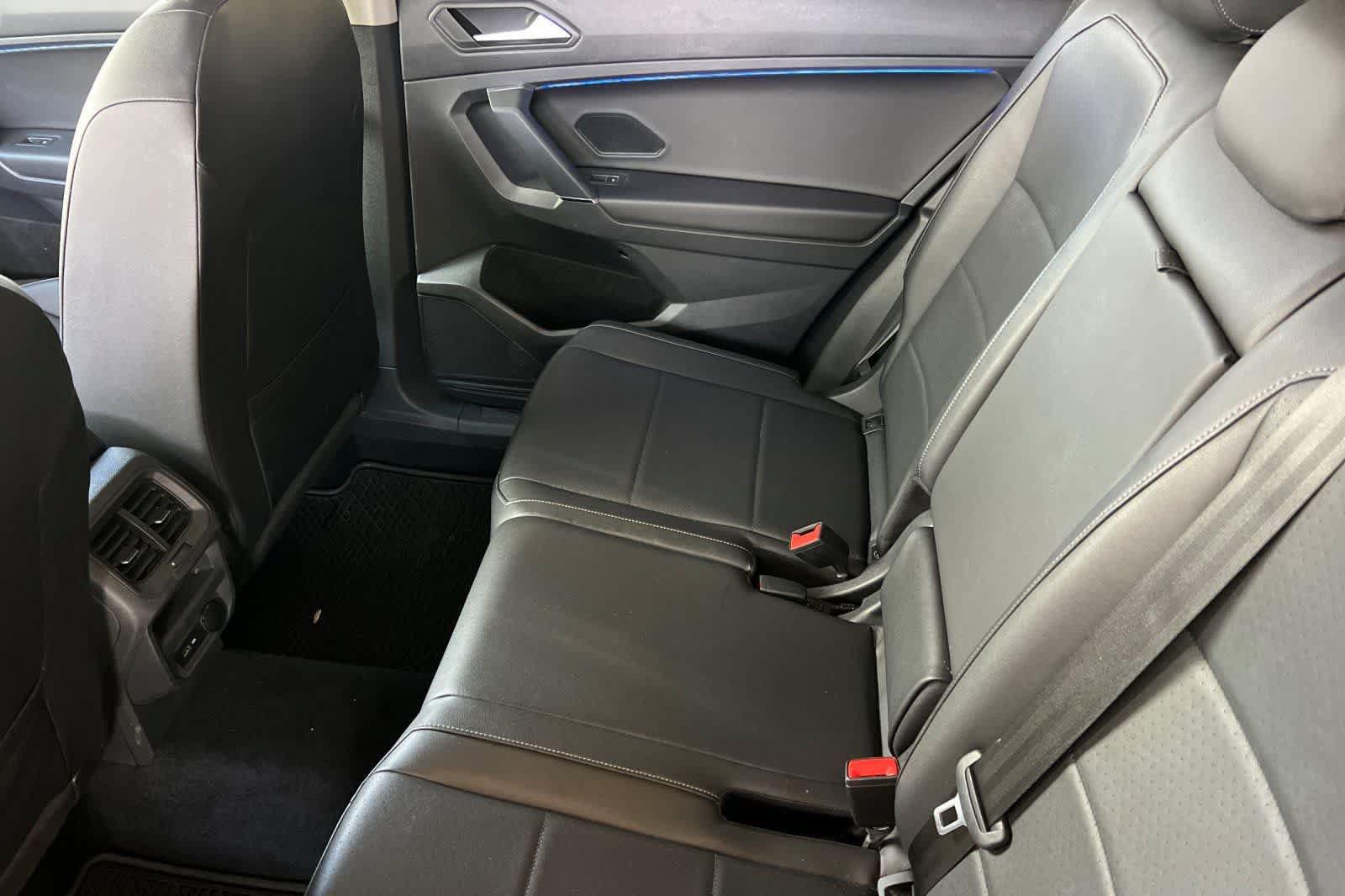 Used 2020 Volkswagen Tiguan SE AWD/4WD image 5