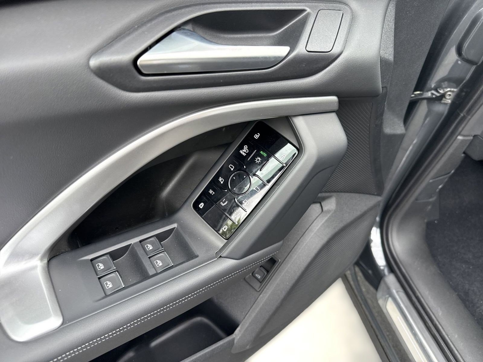 New 2025 Audi Q5 Premium Plus image 27