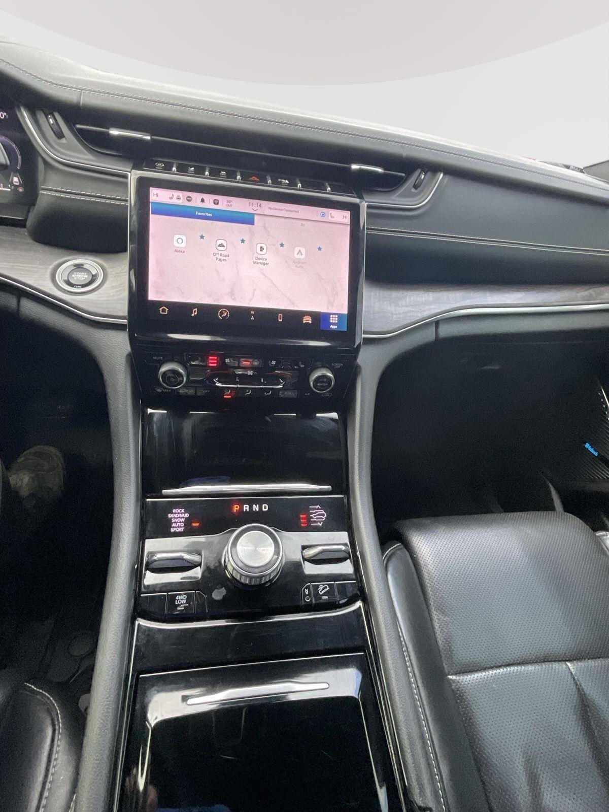 Used 2022 Jeep Grand Cherokee L Overland w/ Luxury Tech Group IV image 32