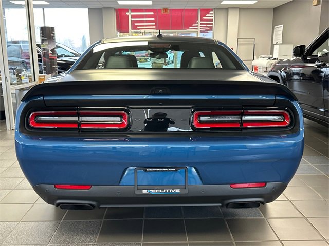 Used 2022 Dodge Challenger SRT Hellcat image 7
