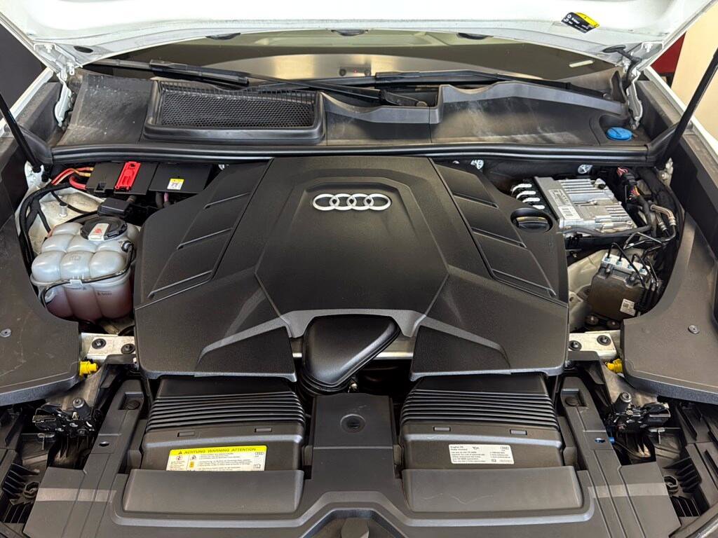 Used 2019 Audi Q8 Prestige image 22