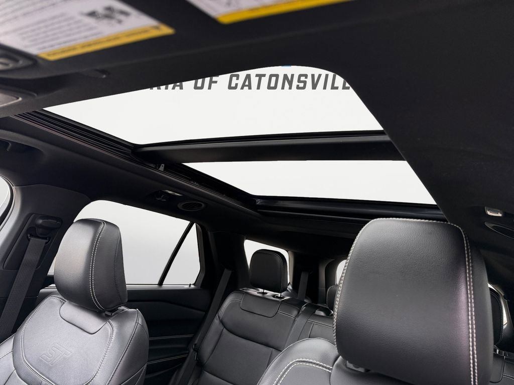 Used 2022 Ford Explorer ST w/ Equipment Group 401A image 17