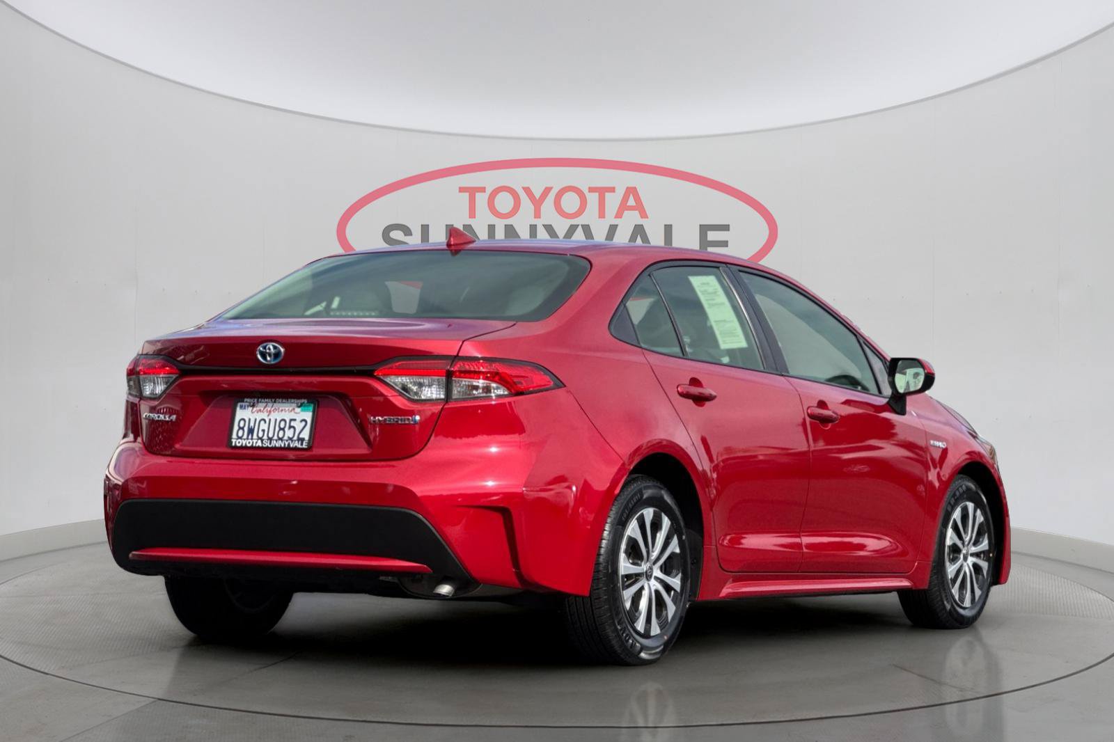 Certified 2021 Toyota Corolla LE FWD image 4