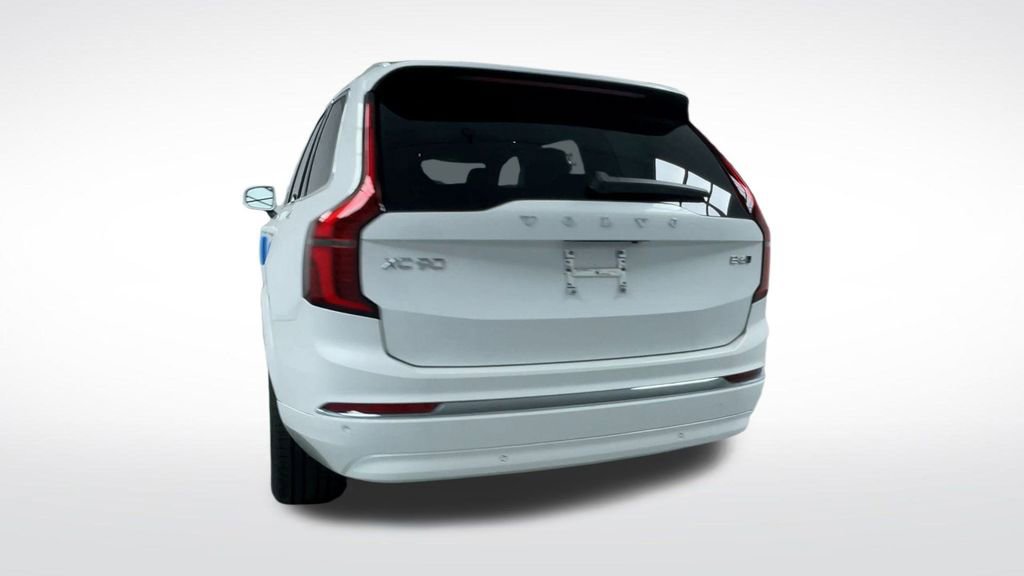 New 2026 Volvo XC90 B6 Core w/ Protection Package image 19