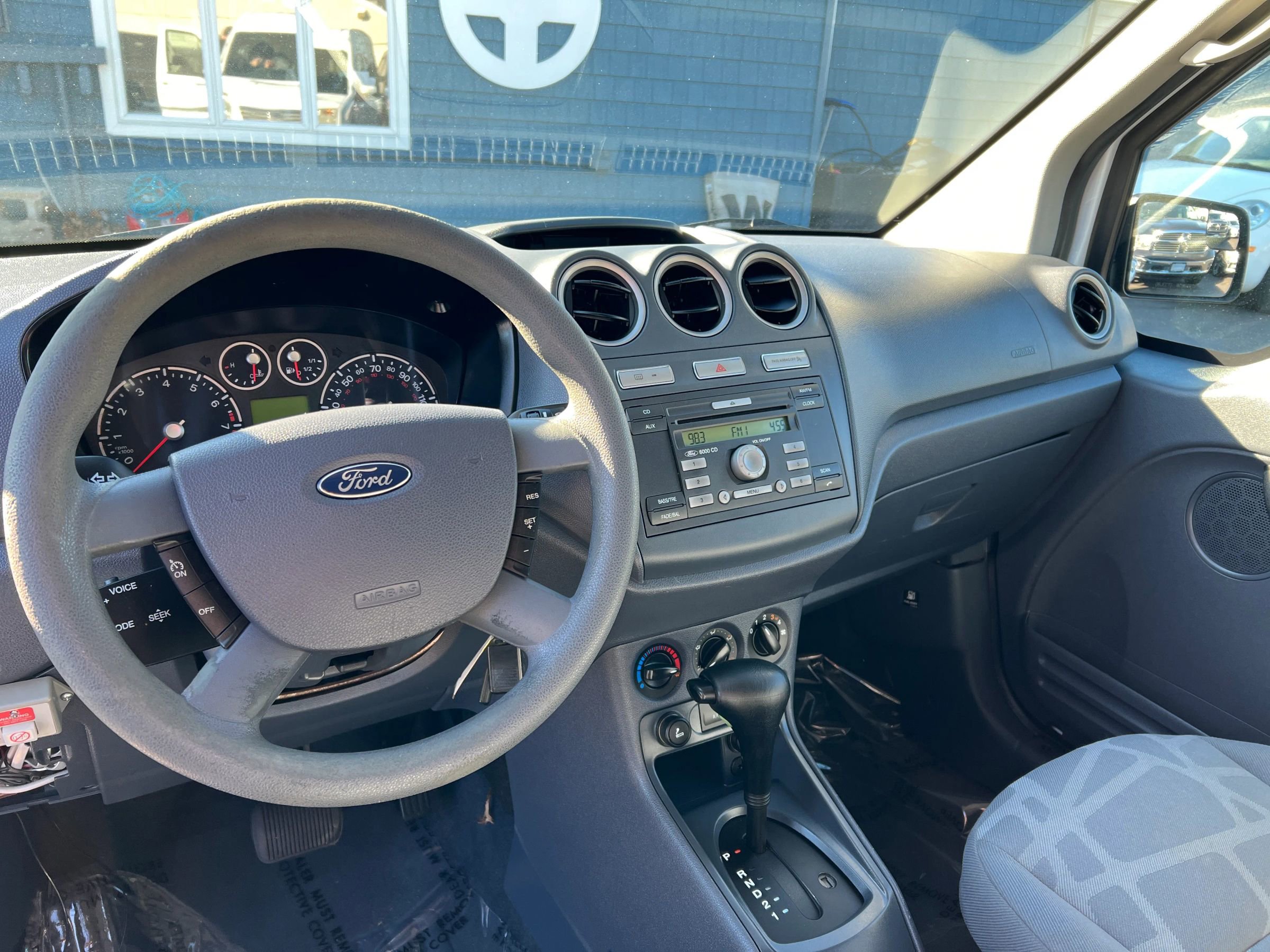 Used 2011 Ford Transit Connect XLT Premium image 11