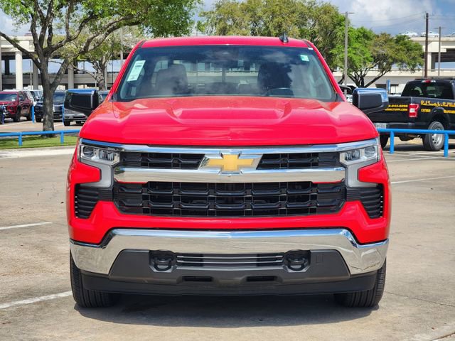 Used 2022 Chevrolet Silverado 1500 LT image 2
