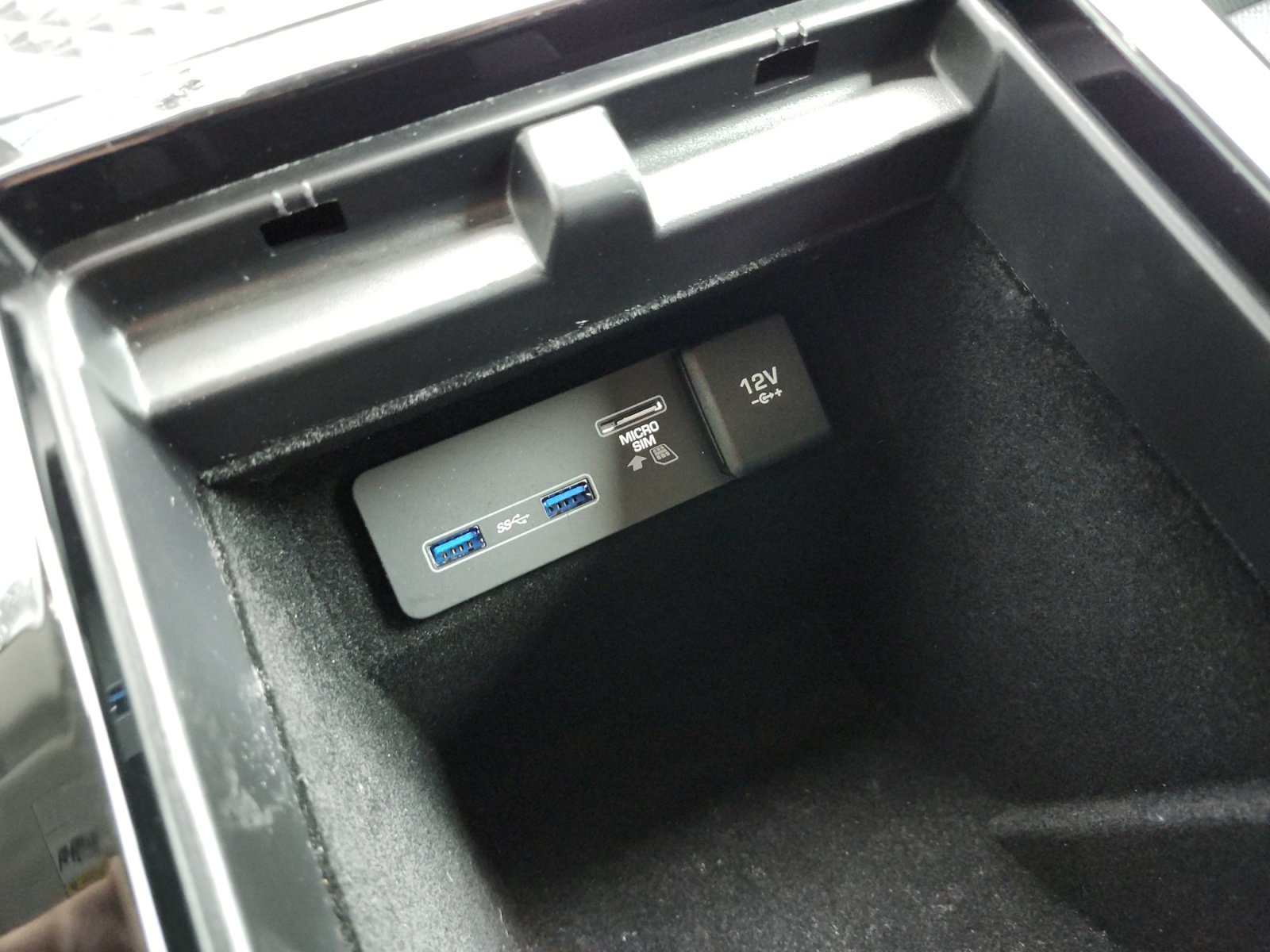 Used 2020 Land Rover Range Rover Evoque S AWD/4WD image 22