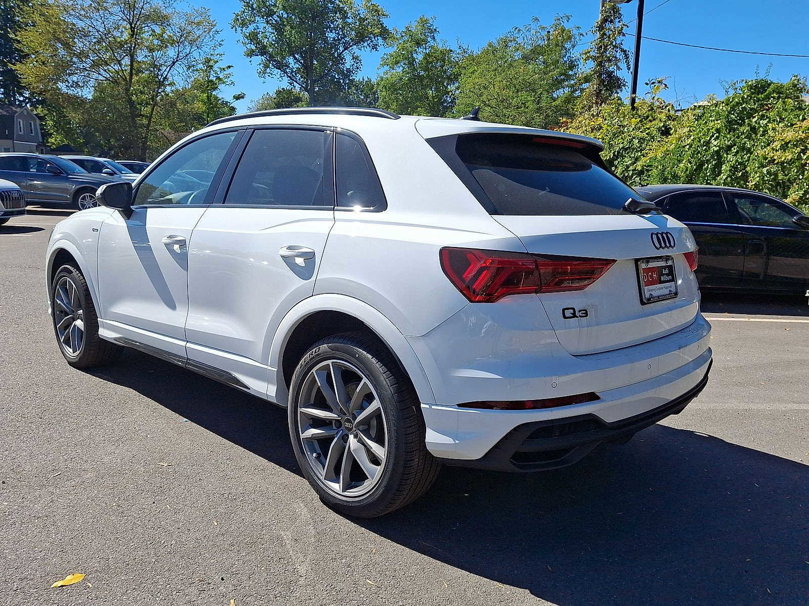 New 2025 Audi Q3 2.0T Premium image 11