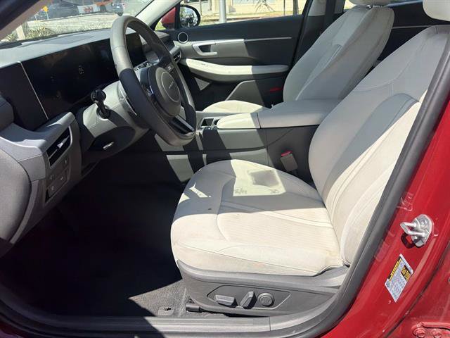 Used 2025 Hyundai Sonata SEL FWD image 15