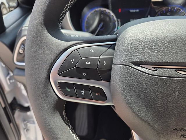 New 2027 Chrysler Pacifica Select FWD image 27