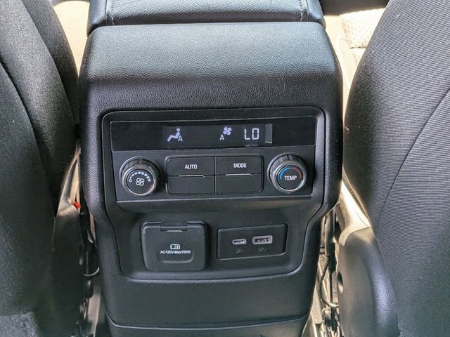 Used 2023 GMC Acadia SLE w/ Driver Convenience Package image 33