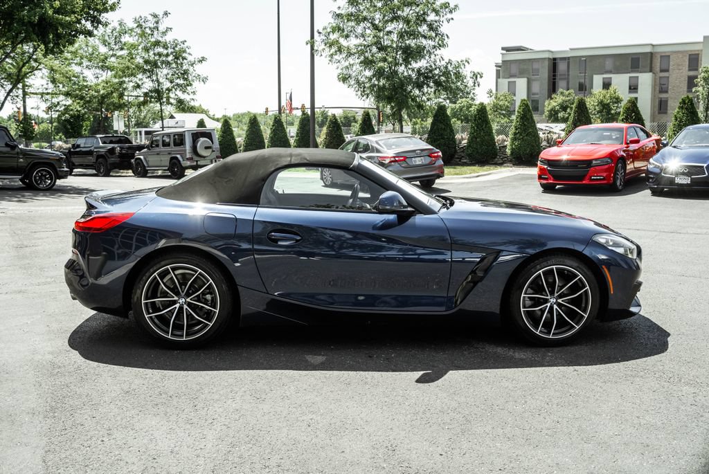 Used 2019 BMW Z4 sDrive30i w/ Convenience Package RWD image 3