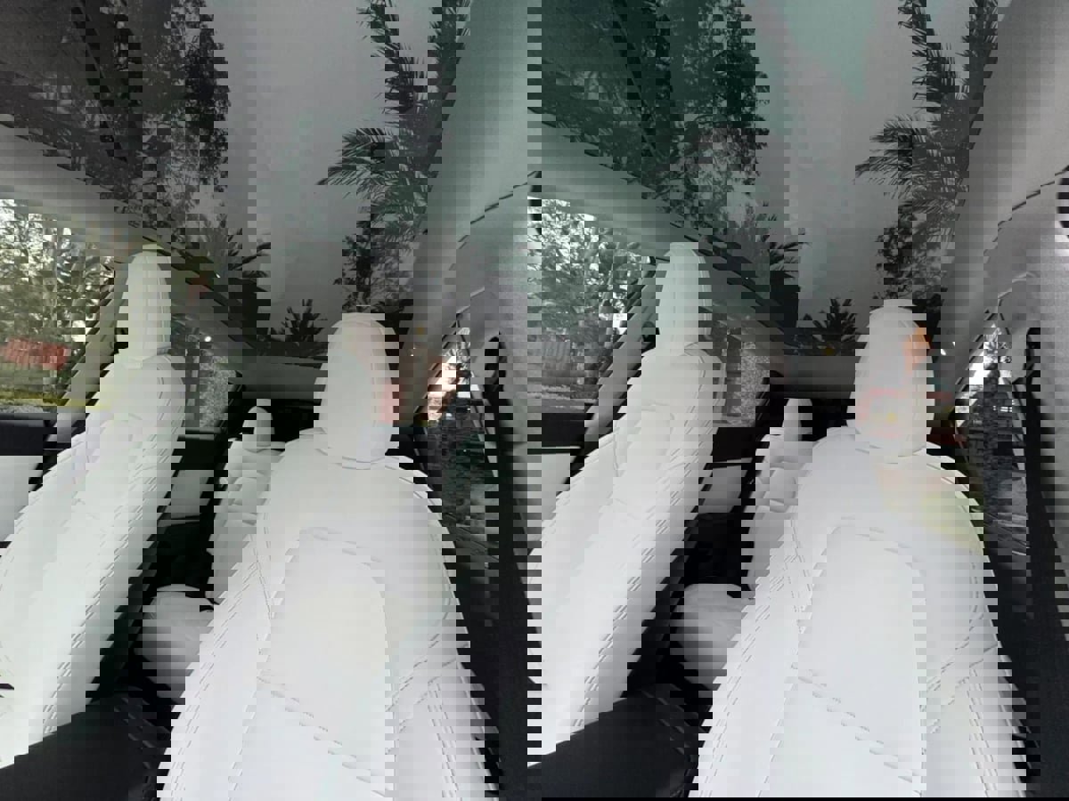 Used 2023 Tesla Model Y Long Range image 14