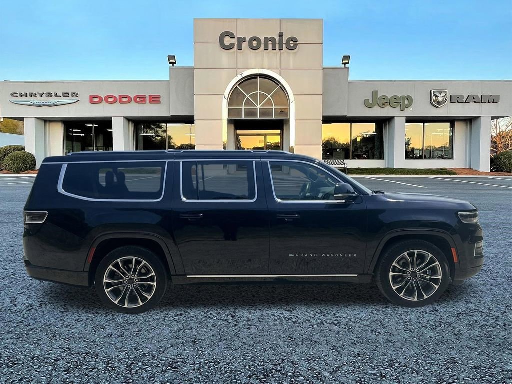 Used 2025 Jeep Grand Wagoneer L Series III w/ Rear Seat Video Group 1 image 2