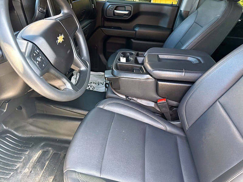 Used 2024 Chevrolet Silverado 1500 W/T w/ Trailering Package AWD/4WD image 9
