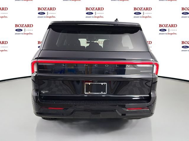 New 2026 Lincoln Navigator Premiere AWD/4WD image 6