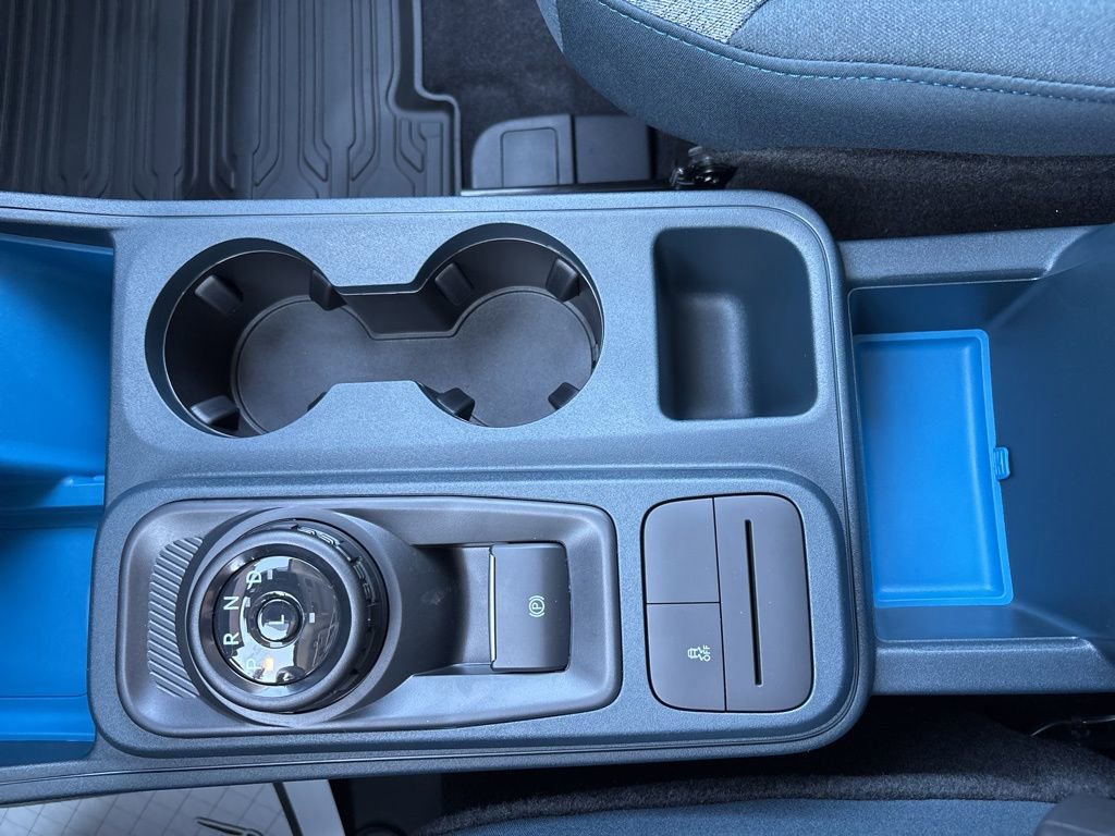 New 2025 Ford Maverick XLT image 17