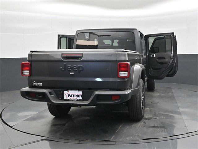 New 2025 Jeep Gladiator Sport image 45