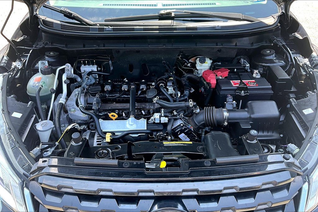 Used 2023 Nissan Kicks SV FWD image 30