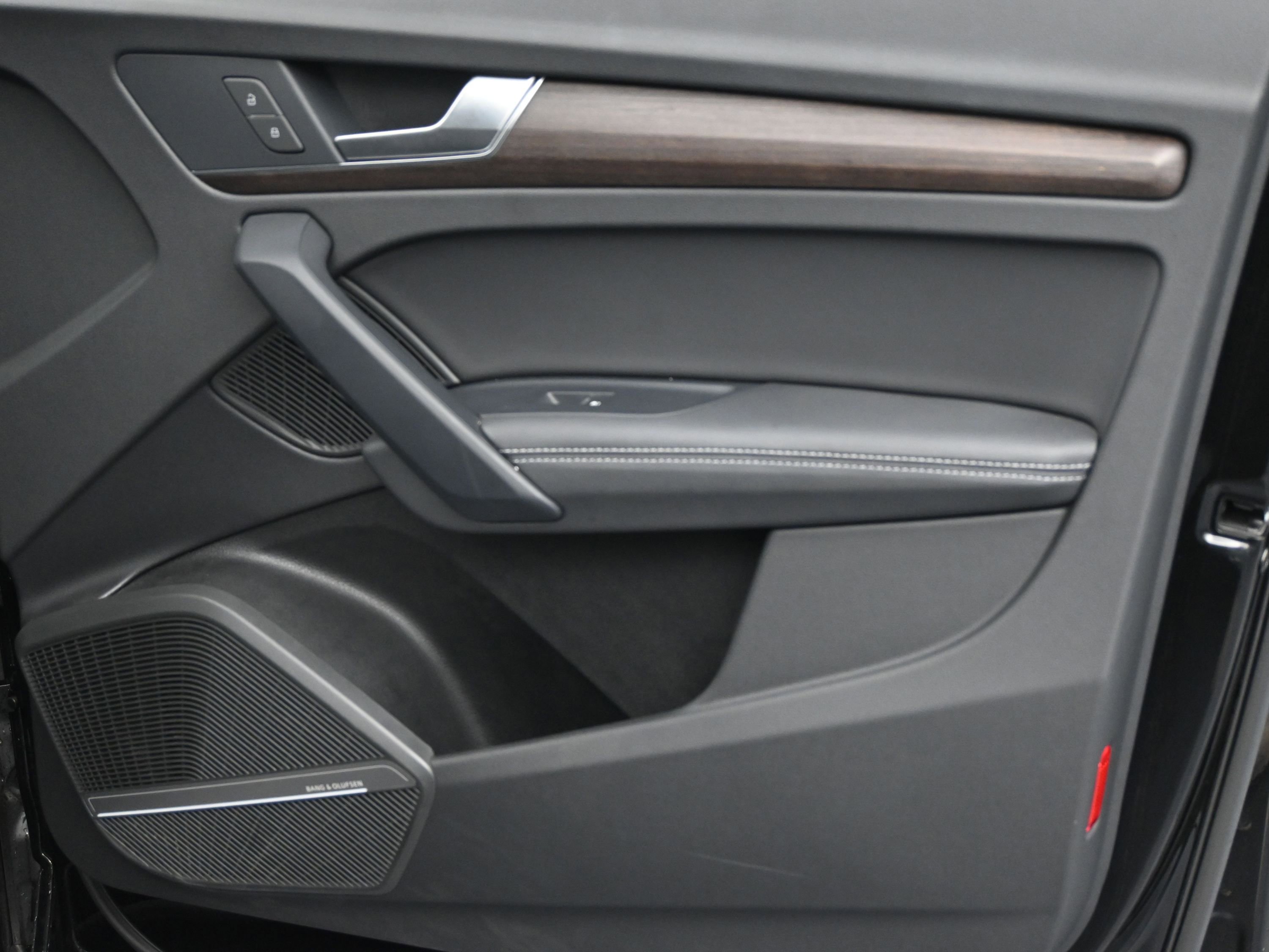 Used 2024 Audi Q5 2.0T Premium Plus w/ Premium Plus Package image 24