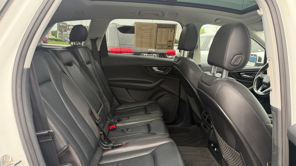 Used 2019 Audi Q7 3.0T Premium AWD/4WD image 16