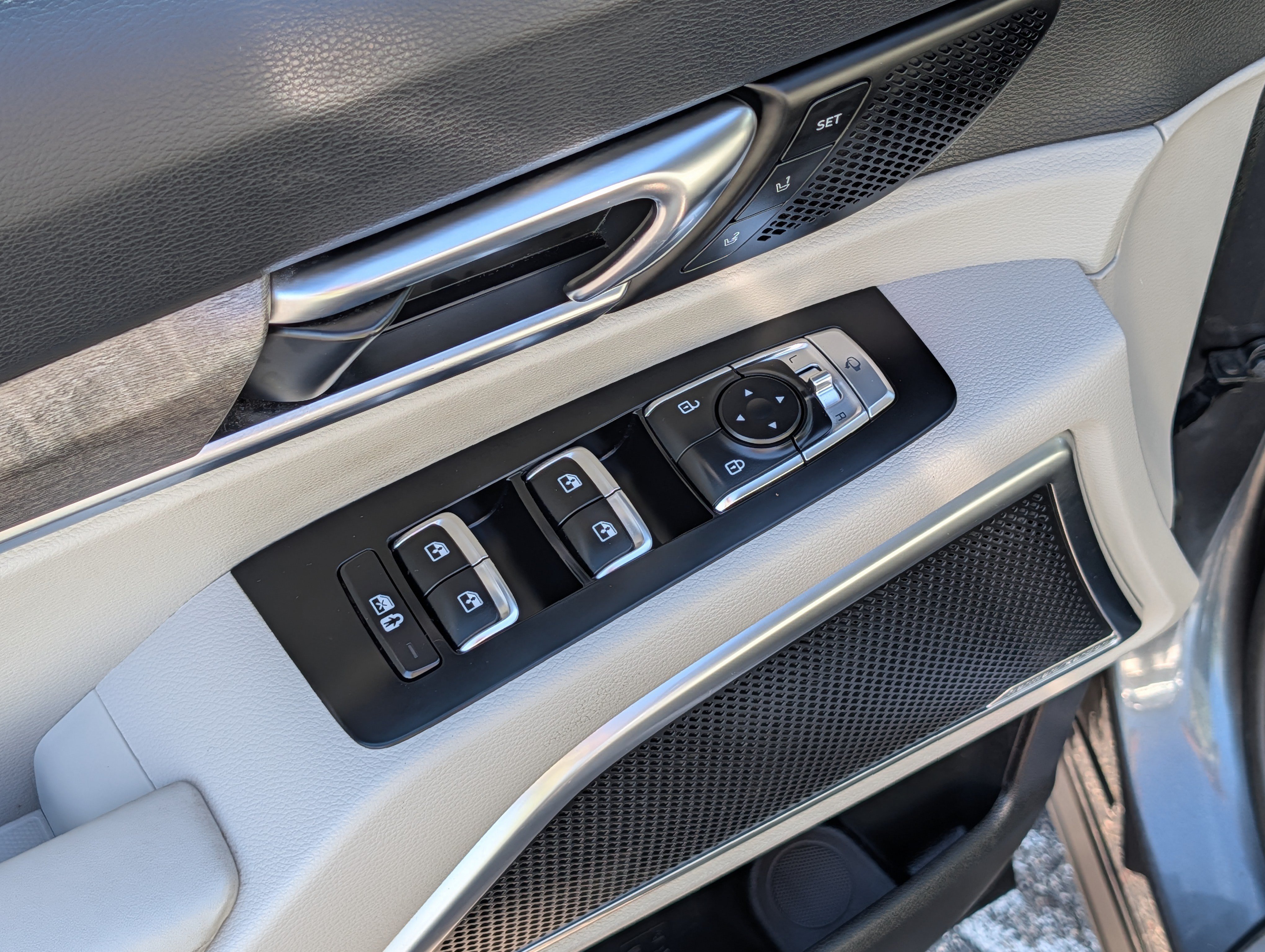 Used 2020 Kia Telluride SX w/ SX Prestige Package AWD/4WD image 19