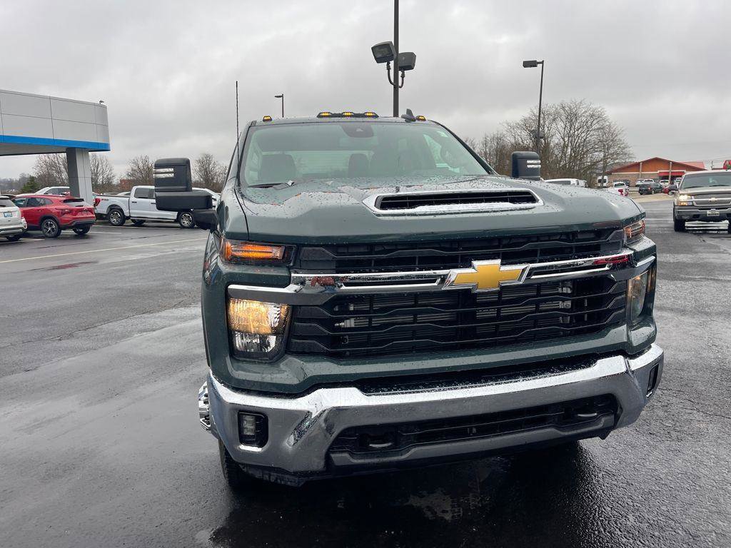 New 2026 Chevrolet Silverado 3500 LT w/ Convenience Package image 8