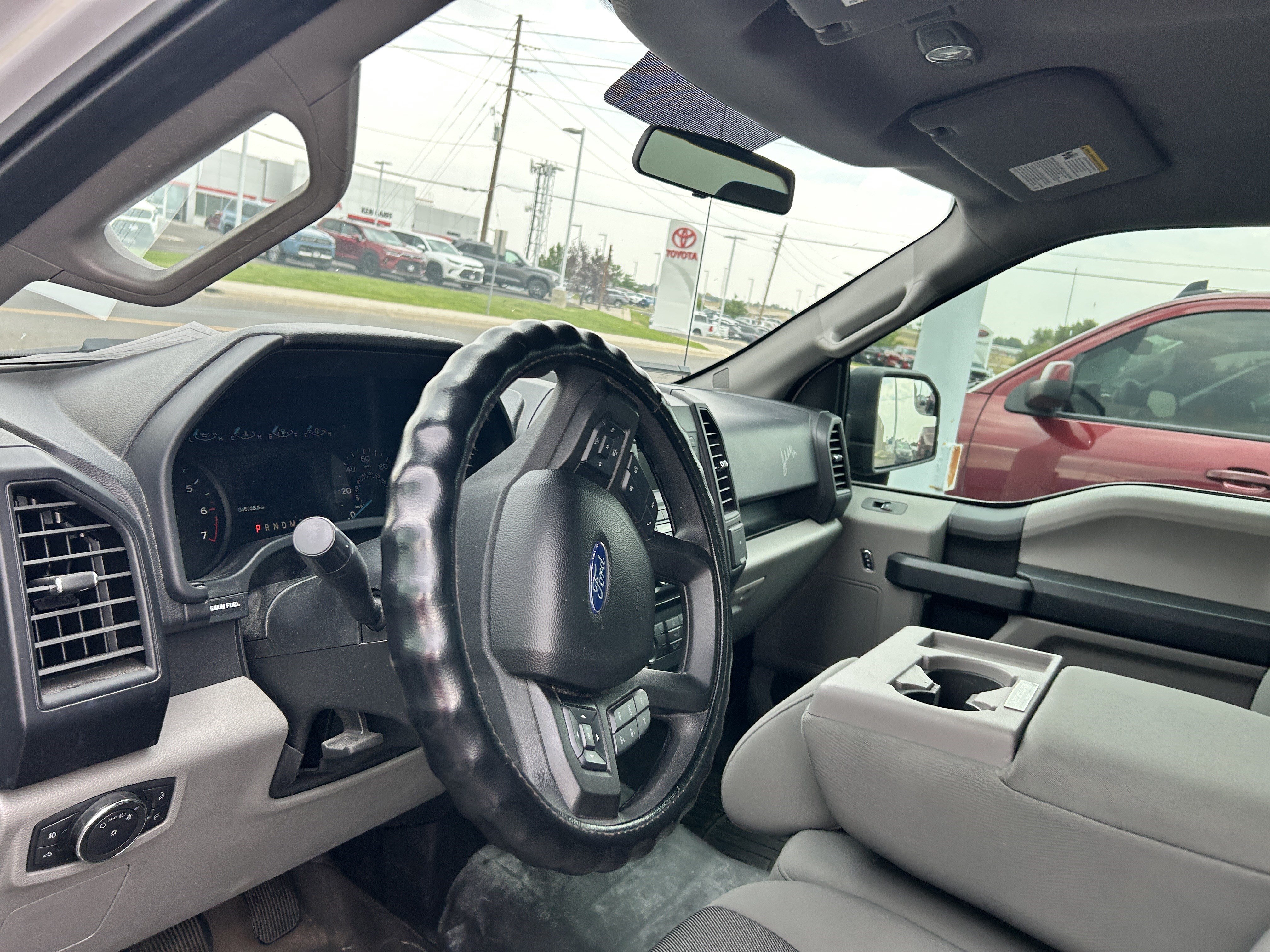 Used 2017 Ford F150 XL w/ Equipment Group 101A Mid RWD image 8