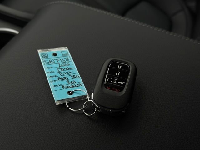 New 2025 Honda Pilot Touring image 46