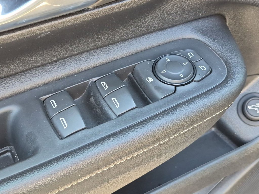 Used 2022 GMC Terrain Denali AWD/4WD image 14