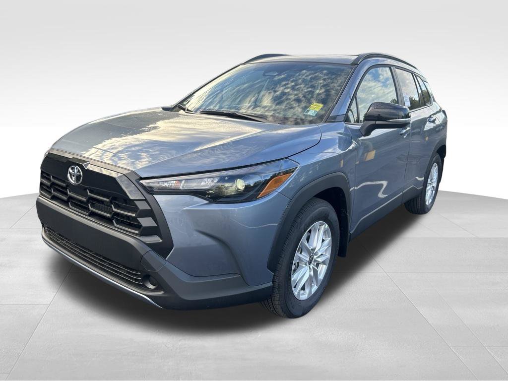New 2026 Toyota Corolla Cross LE w/ Moonroof Package AWD/4WD 360° Tour