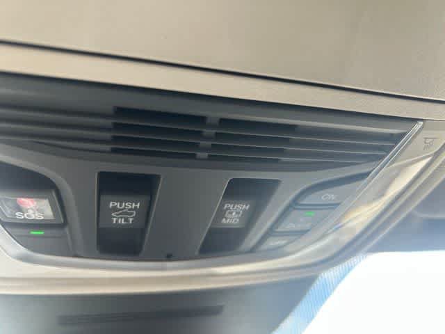 Used 2026 Acura MDX w/ Technology Package FWD image 19