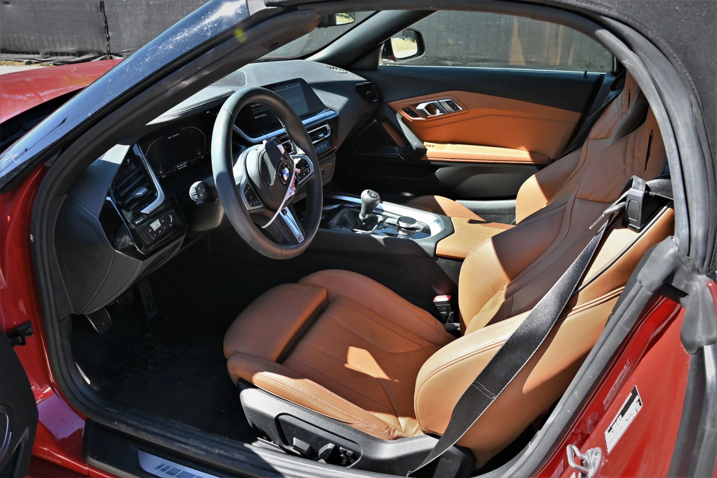 Used 2025 BMW Z4 M40i w/ Edition image 17