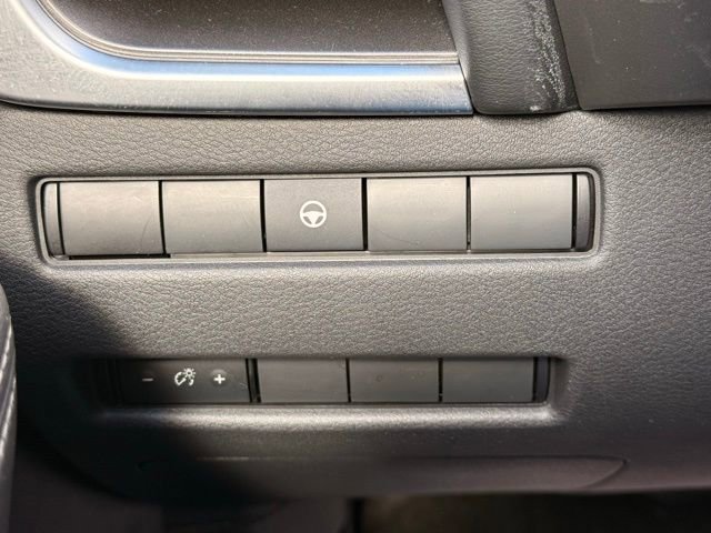 Certified 2023 Nissan Rogue SV image 31