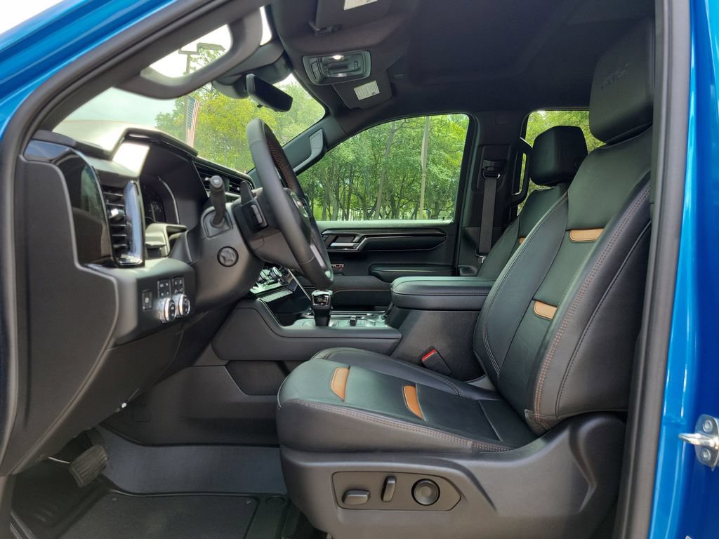 Used 2023 GMC Sierra 1500 AT4 w/ AT4 Premium Package AWD/4WD image 21